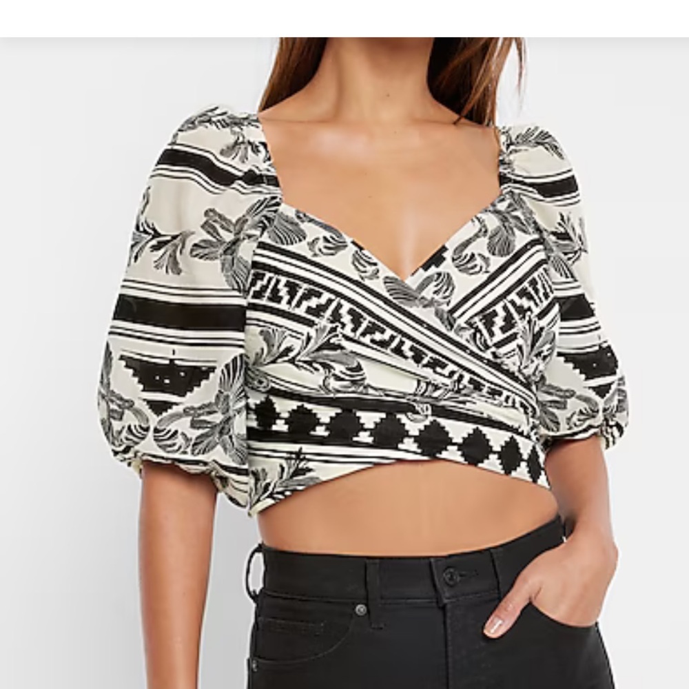 Express Black & White Tapestry Cotton Crop Top size 2, y2k Tuscan mom